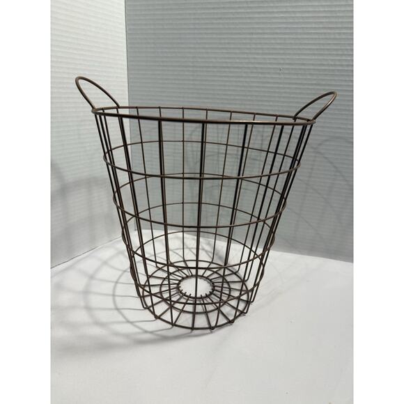 Industrial Style Round Copper Tone Metal Wire Storage Basket w/ Handles - Picture 1 of 10